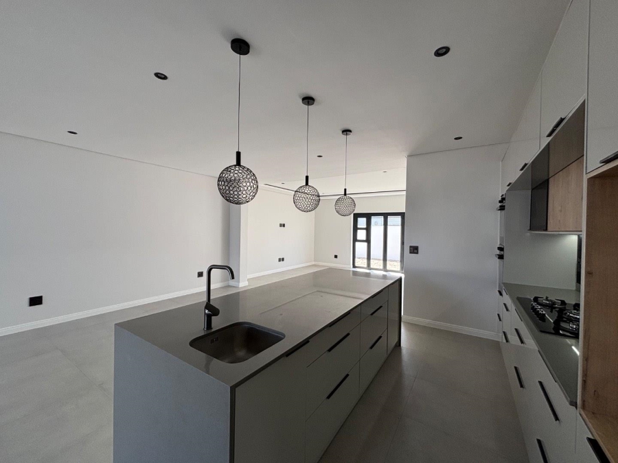 4 Bedroom Property for Sale in Sandown Western Cape